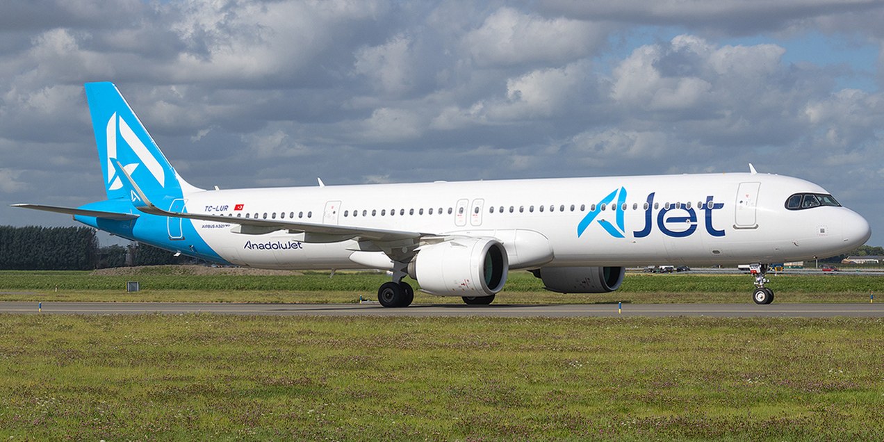 Photo of TC-LUR by Freek Blokzijl