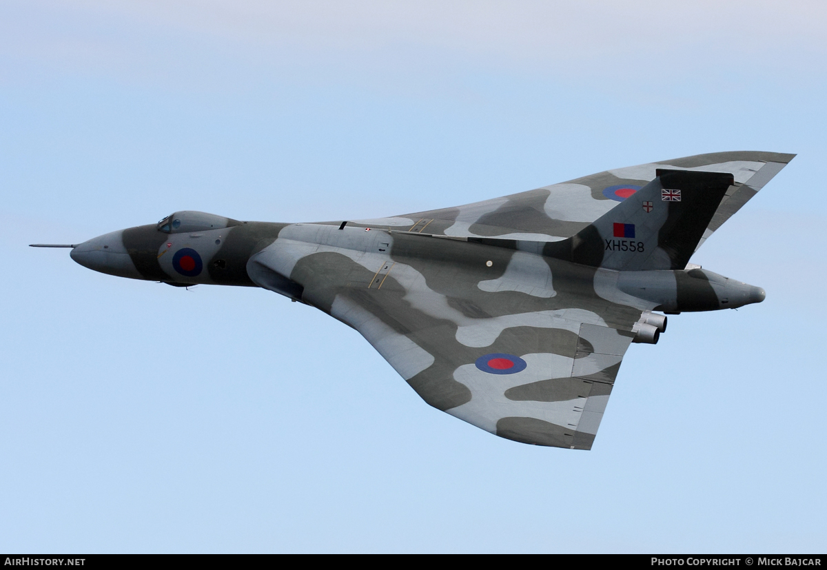 Aircraft Photo of G-VLCN / XH558 | Avro 698 Vulcan B.2 | UK - Air Force | AirHistory.net
