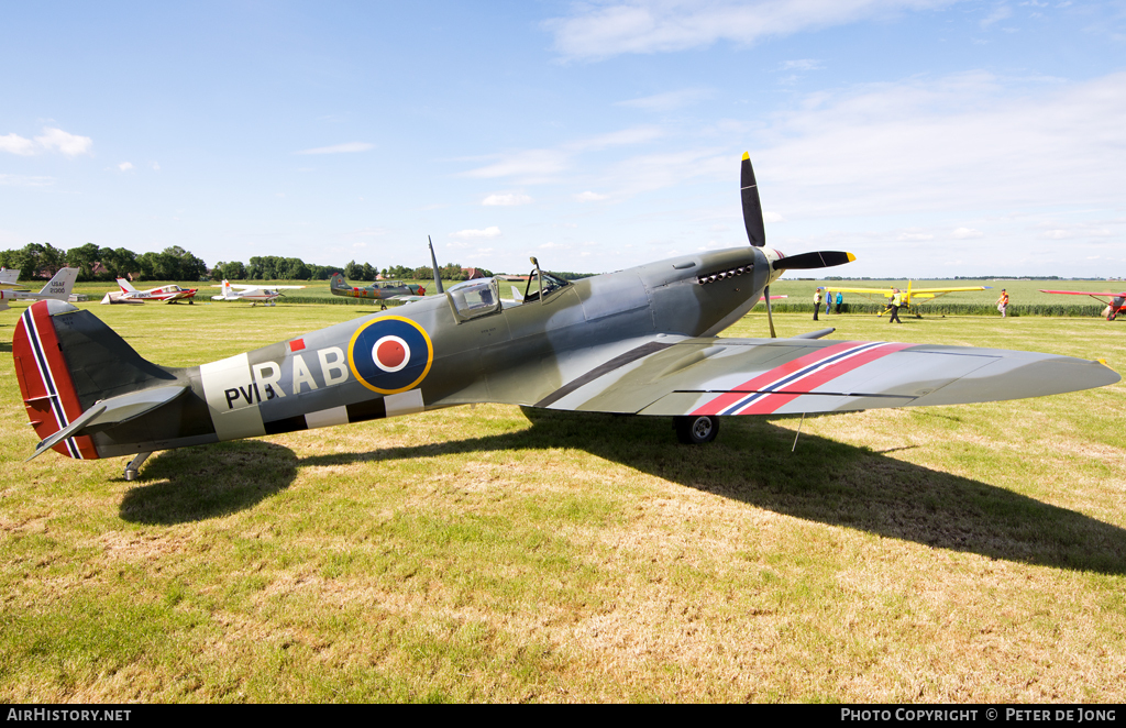 Aircraft Photo of G-BRSF / PV181 | Supermarine 361 Spitfire Mk9 | UK - Air Force | AirHistory.net #317