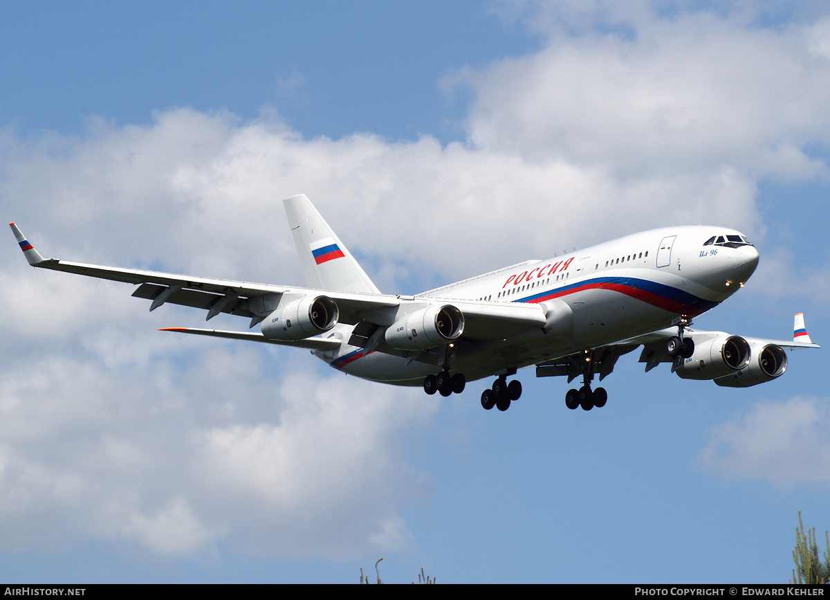 Aircraft Photo of RA-96016 | Ilyushin Il-96-300PU | Rossiya - Special Flight Detachment | AirHistory.net #340