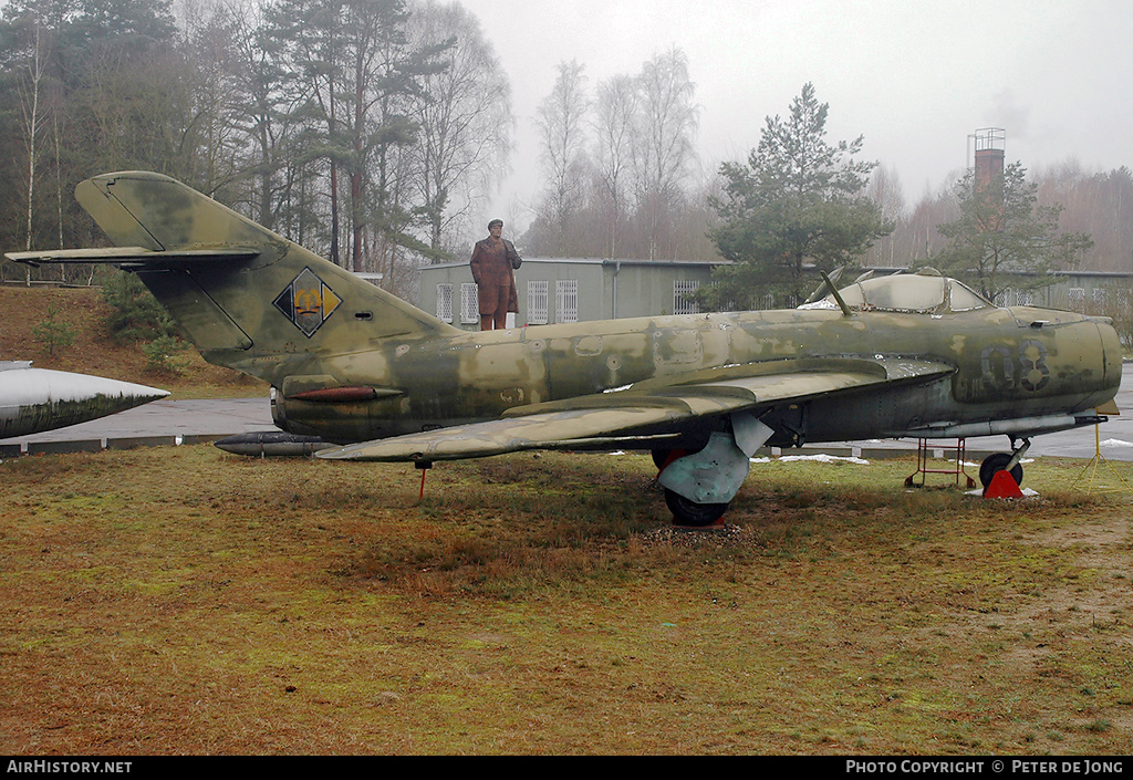 Aircraft Photo of 08 | Mikoyan-Gurevich MiG-17F | East Germany - Air Force | AirHistory.net #472