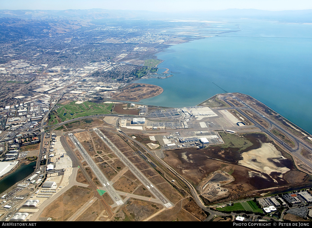 Airport photo of Oakland - Metropolitan Oakland International (KOAK / OAK) in California, United States | AirHistory.net #1082