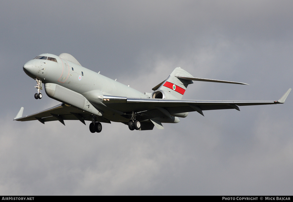 Aircraft Photo of ZJ693 | Bombardier Sentinel R.1 (BD-700-1A10) | UK - Air Force | AirHistory.net #1173