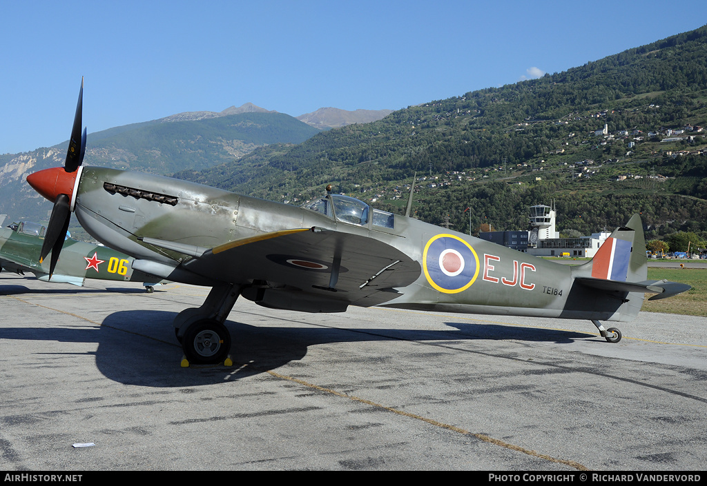 Aircraft Photo of G-MXVI / TE184 | Supermarine 361 Spitfire LF16E | UK - Air Force | AirHistory.net #1363