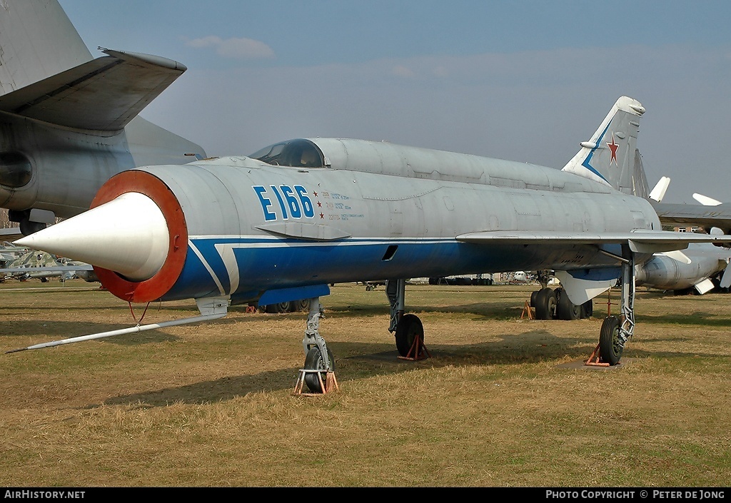 Aircraft Photo of E166 | Mikoyan-Gurevich Ye-152M | Soviet Union - Air Force | AirHistory.net #1423