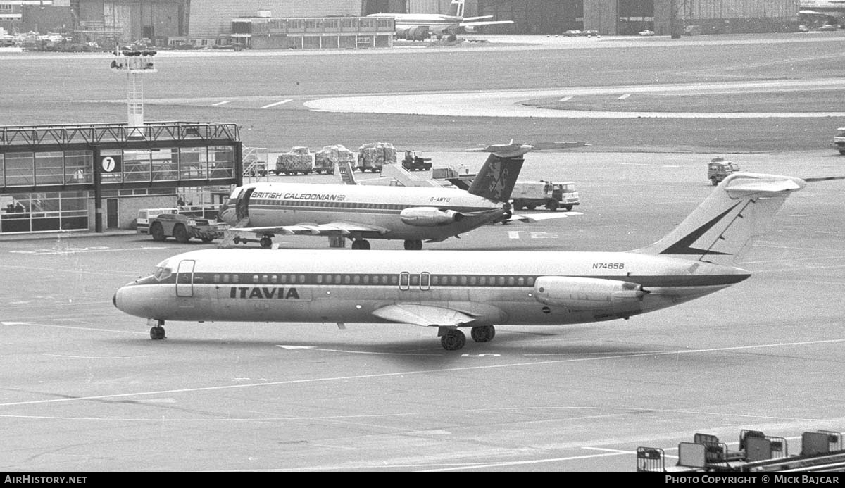 Aircraft Photo of N7465B | McDonnell Douglas DC-9-33CF | Itavia | AirHistory.net #1728