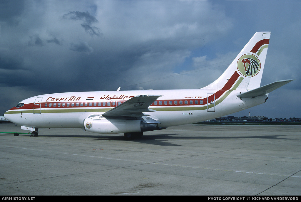 Aircraft Photo of SU-AYI | Boeing 737-266/Adv | EgyptAir | AirHistory.net #1811