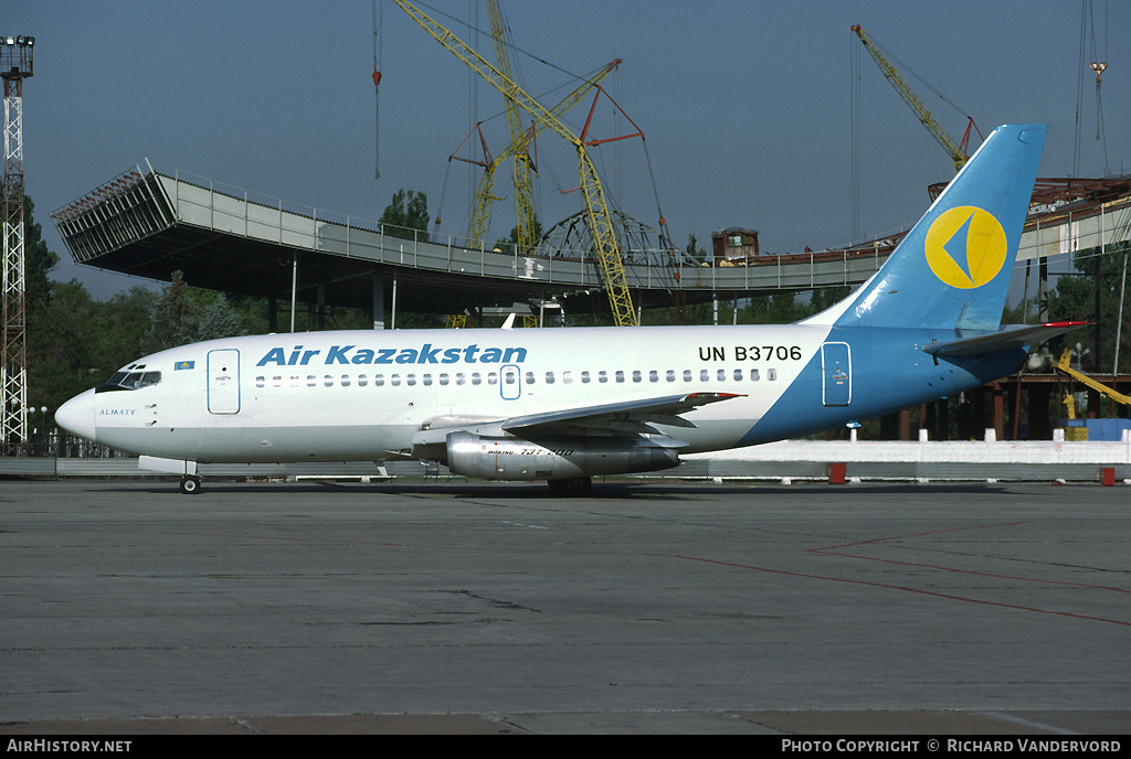 Aircraft Photo of UN-B3706 | Boeing 737-2M8/Adv | Air Kazakstan | AirHistory.net #1841