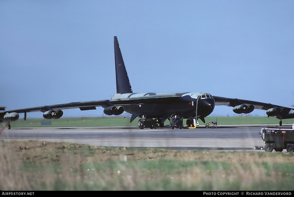 Aircraft Photo of 55-0677 / 50677 | Boeing B-52D Stratofortress | USA - Air Force | AirHistory.net #1931