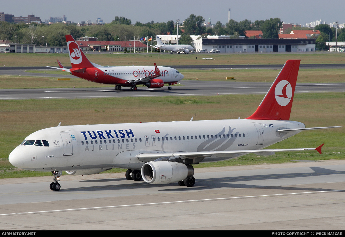 Aircraft Photo of TC-JPD | Airbus A320-232 | Turkish Airlines | AirHistory.net #1963