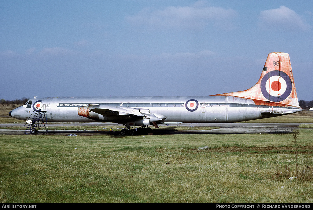 Aircraft Photo of XV196 / G-ATZH | Canadair CL-44D4-2 | UK - Air Force | AirHistory.net #1973