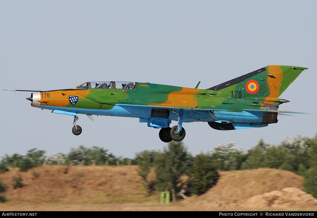 Aircraft Photo of 176 | Mikoyan-Gurevich MiG-21UM Lancer B | Romania - Air Force | AirHistory.net #2072