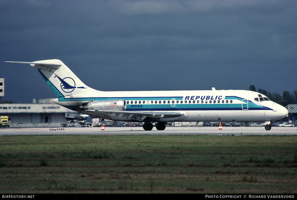 Aircraft Photo of N96S | McDonnell Douglas DC-9-15 | Republic Airlines | AirHistory.net #2083