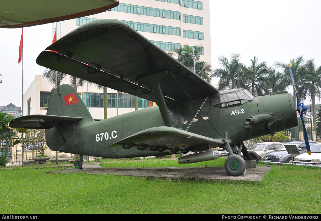 Aircraft Photo of 670.C | Antonov An-2TD | Vietnam - Air Force | AirHistory.net #2096