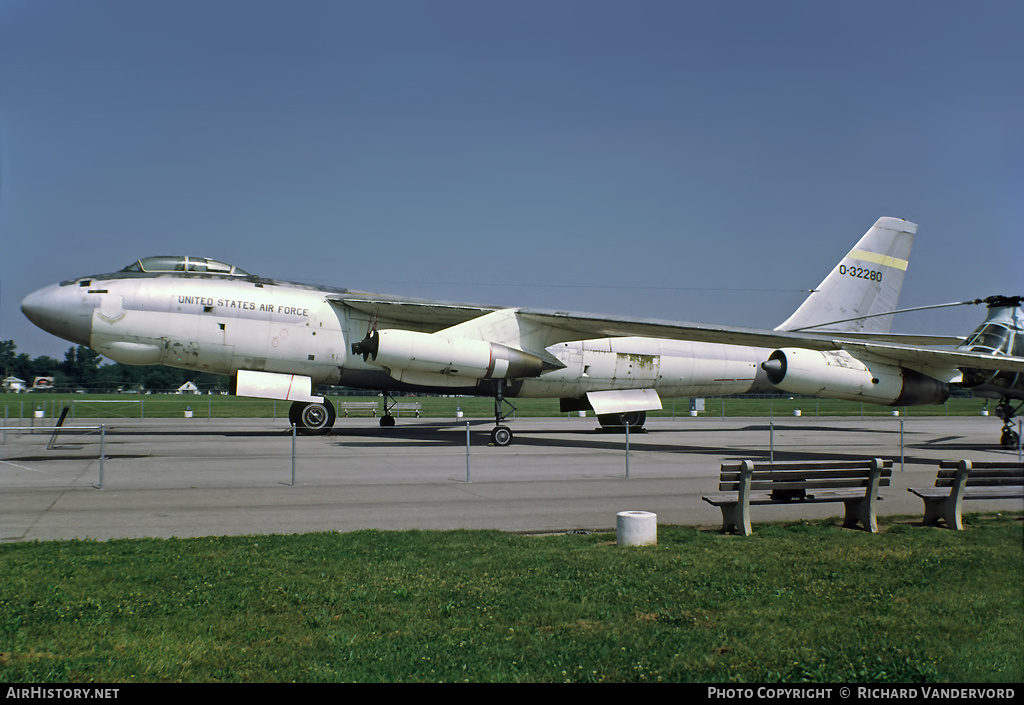 Aircraft Photo of 53-2280 / 0-32280 | Boeing B-47E Stratojet | USA - Air Force | AirHistory.net #2103