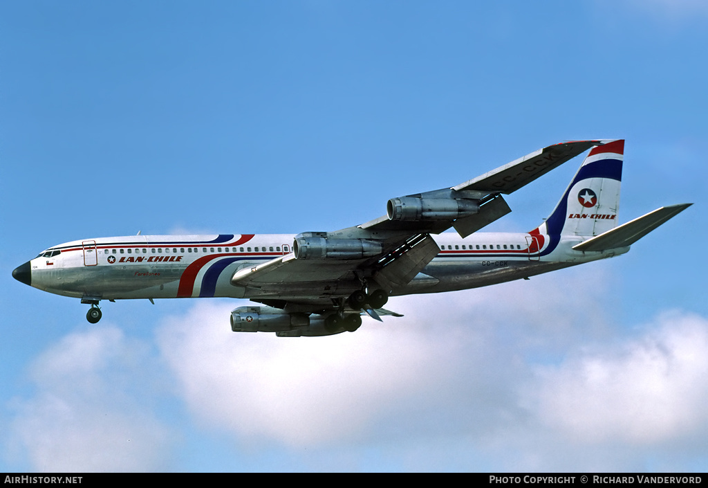 Aircraft Photo of CC-CCK | Boeing 707-351C | LAN Chile - Línea Aérea Nacional | AirHistory.net #2123