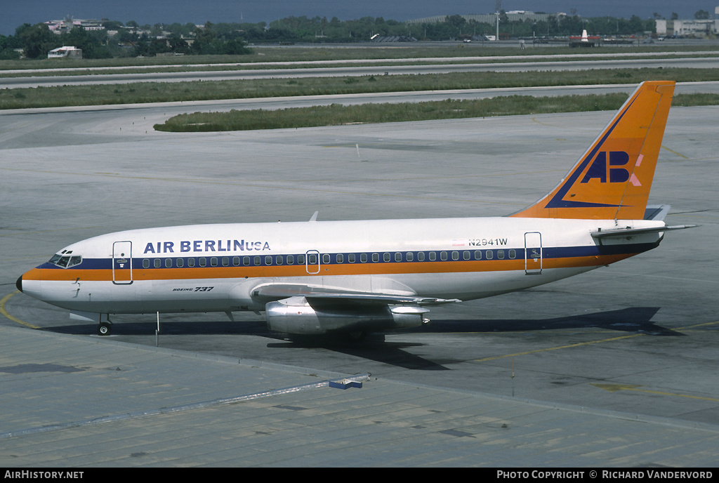 Aircraft Photo of N2941W | Boeing 737-2K5/Adv | Air Berlin USA | AirHistory.net #2376
