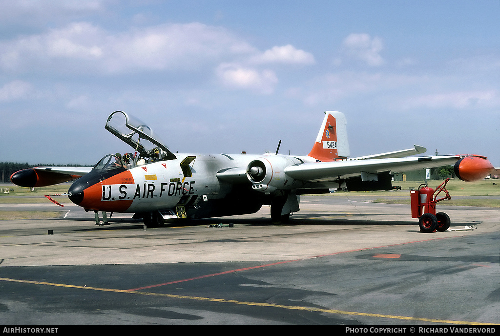 Aircraft Photo of 55-4241 / 54241 | Martin EB-57E Canberra | USA - Air Force | AirHistory.net #2622