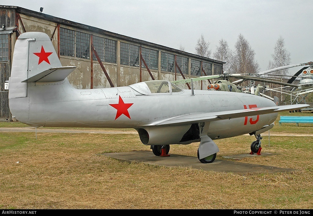 Aircraft Photo of 15 red | Yakovlev Yak-23 | Soviet Union - Air Force | AirHistory.net #2874