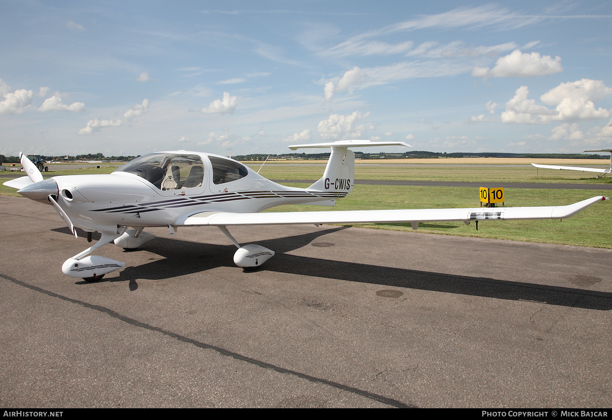 Aircraft Photo of G-CWIS | Diamond DA40 Diamond Star | AirHistory.net #3124