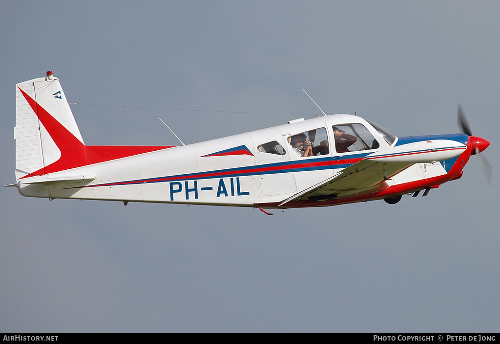 Aircraft Photo of PH-AIL | SIAI-Marchetti S-208 | AirHistory.net #3222