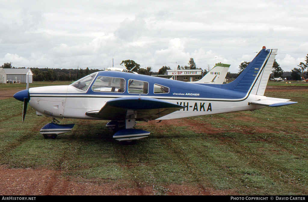 Aircraft Photo of VH-AKA | Piper PA-28-180 Cherokee Archer | AirHistory.net #3370