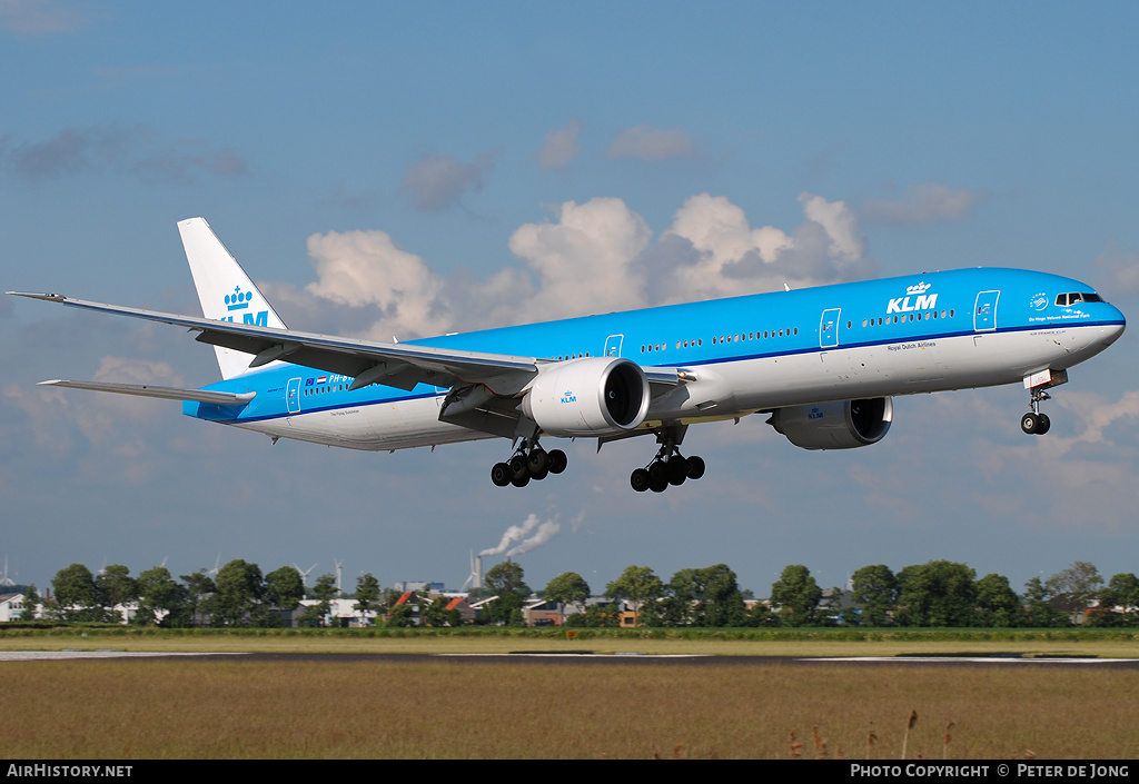 Aircraft Photo of PH-BVA | Boeing 777-306/ER | KLM - Royal Dutch Airlines | AirHistory.net #3471