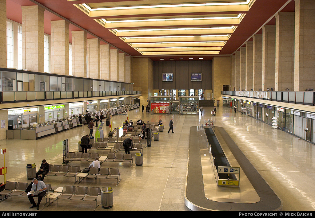 Airport photo of Berlin - Tempelhof (EDDI / THF) (closed) in Germany | AirHistory.net #3654