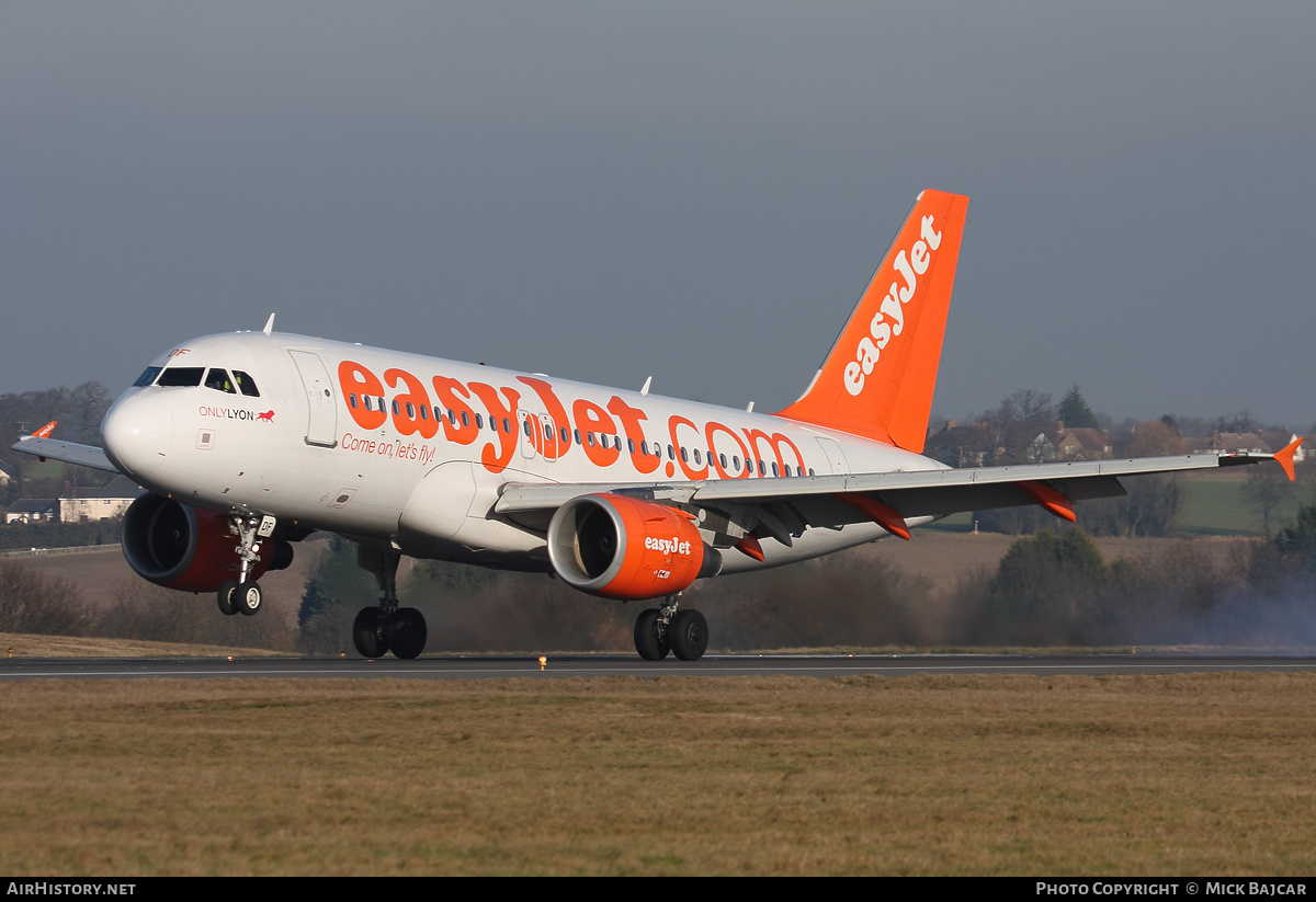 Aircraft Photo of G-EZDF | Airbus A319-111 | EasyJet | AirHistory.net #3695