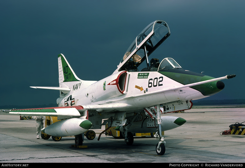 Aircraft Photo of 153471 / 3471 | Douglas TA-4J Skyhawk | USA - Navy | AirHistory.net #3736