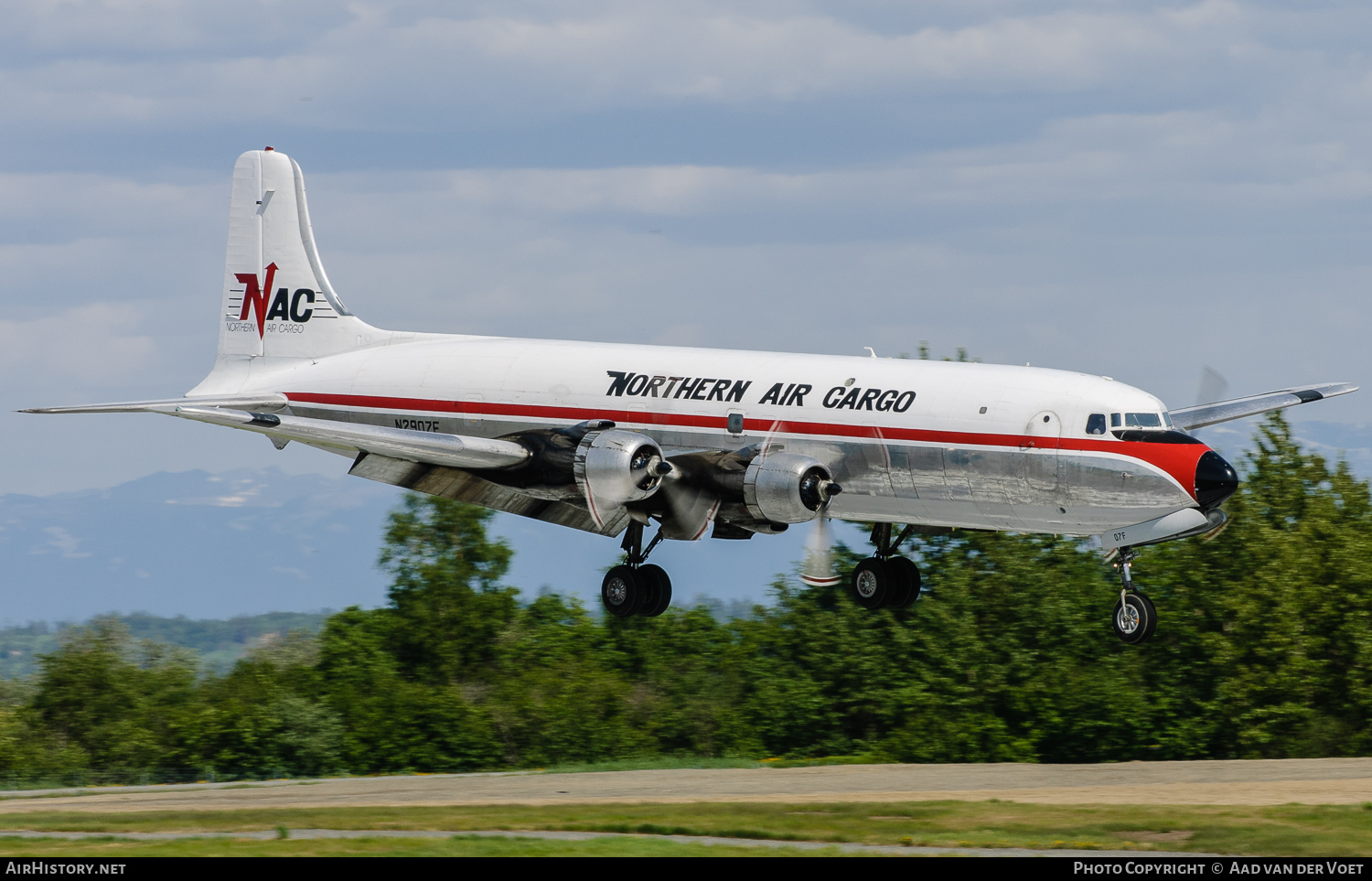 Aircraft Photo of N2907F | Douglas C-118A Liftmaster | Northern Air Cargo - NAC | AirHistory.net #4004