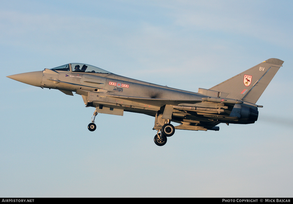 Aircraft Photo of ZJ910 | Eurofighter EF-2000 Typhoon FGR4 | UK - Air Force | AirHistory.net #4045