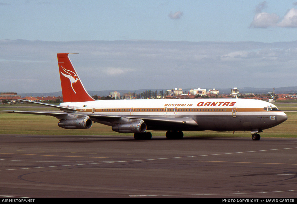 Aircraft Photo of VH-EAG | Boeing 707-338C | Qantas | AirHistory.net #4092