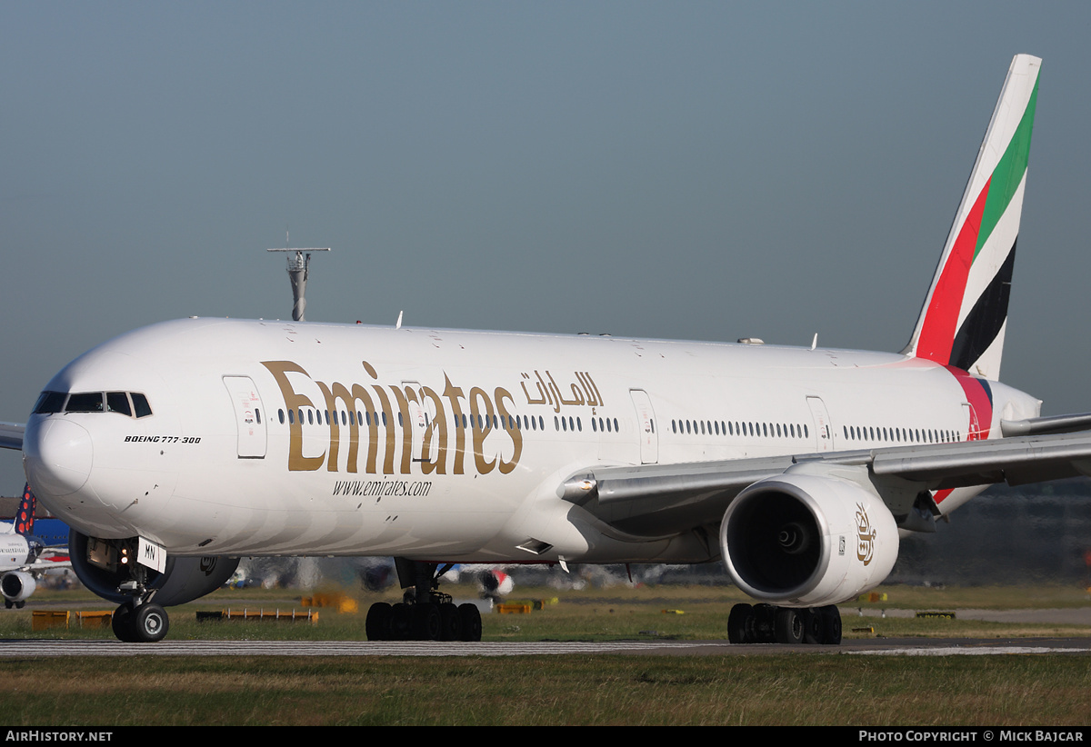 Aircraft Photo of A6-EMN | Boeing 777-31H | Emirates | AirHistory.net #4145
