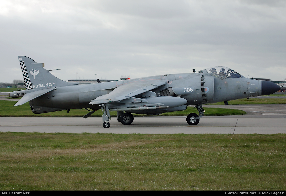 Aircraft Photo of ZH811 | British Aerospace Sea Harrier FA2 | UK - Navy | AirHistory.net #4201