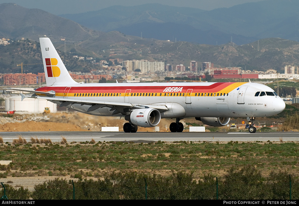 Aircraft Photo of EC-ILO | Airbus A321-211 | Iberia | AirHistory.net #4377