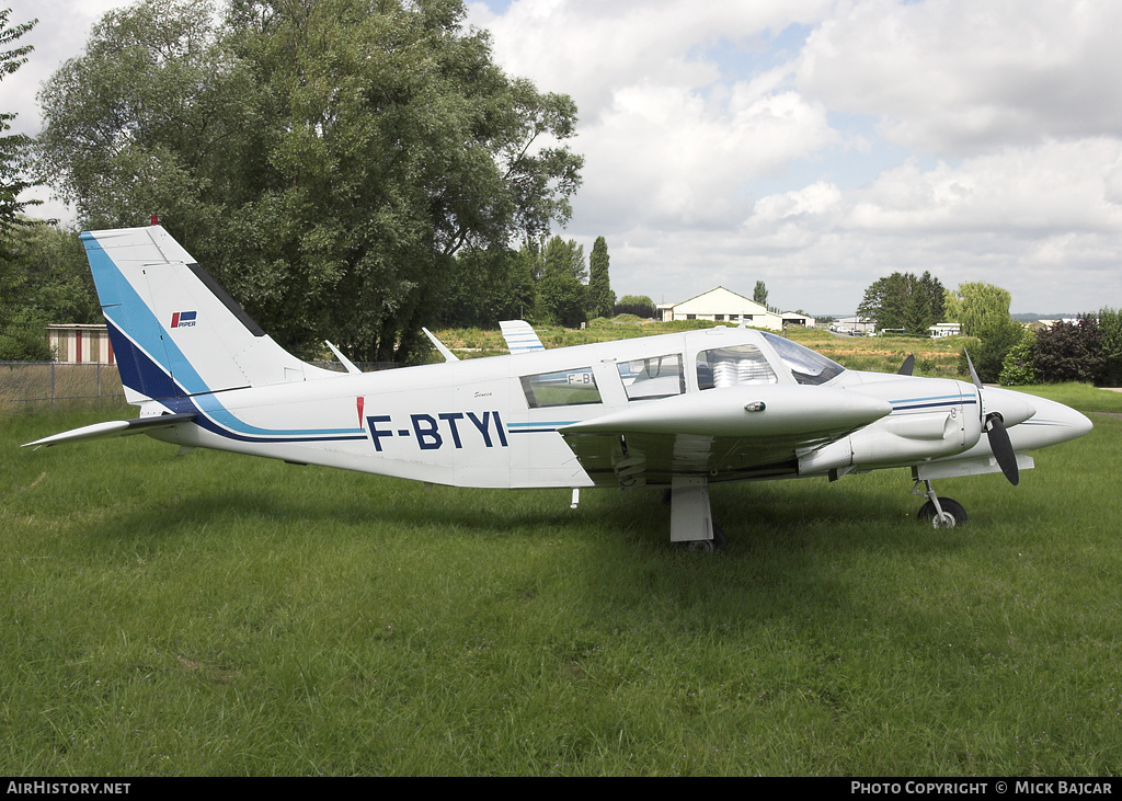 Aircraft Photo of F-BTYI | Piper PA-34-200 Seneca | AirHistory.net #4675