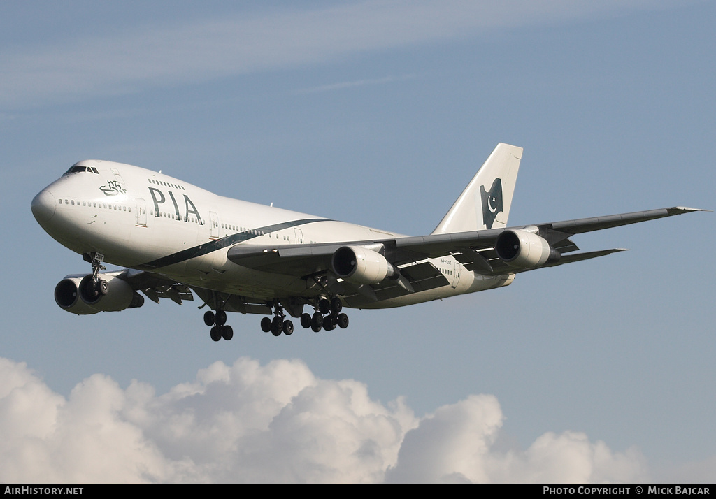 Aircraft Photo of AP-BAT | Boeing 747-240BM | Pakistan International Airlines - PIA | AirHistory.net #4848
