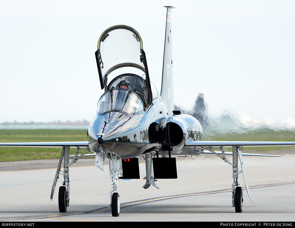 Aircraft Photo of 63-8163 / AF63-163 | Northrop T-38A Talon | USA - Air Force | AirHistory.net #4899