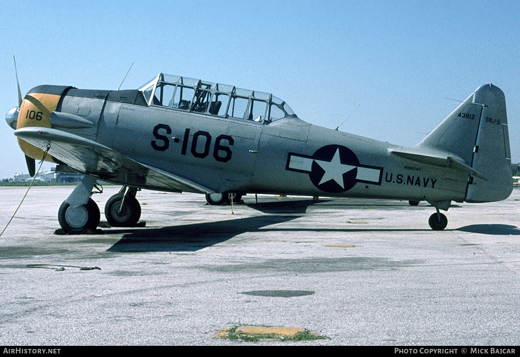 Aircraft Photo of N9824C / 43812 | North American SNJ-5 Texan | USA - Navy | AirHistory.net #4931