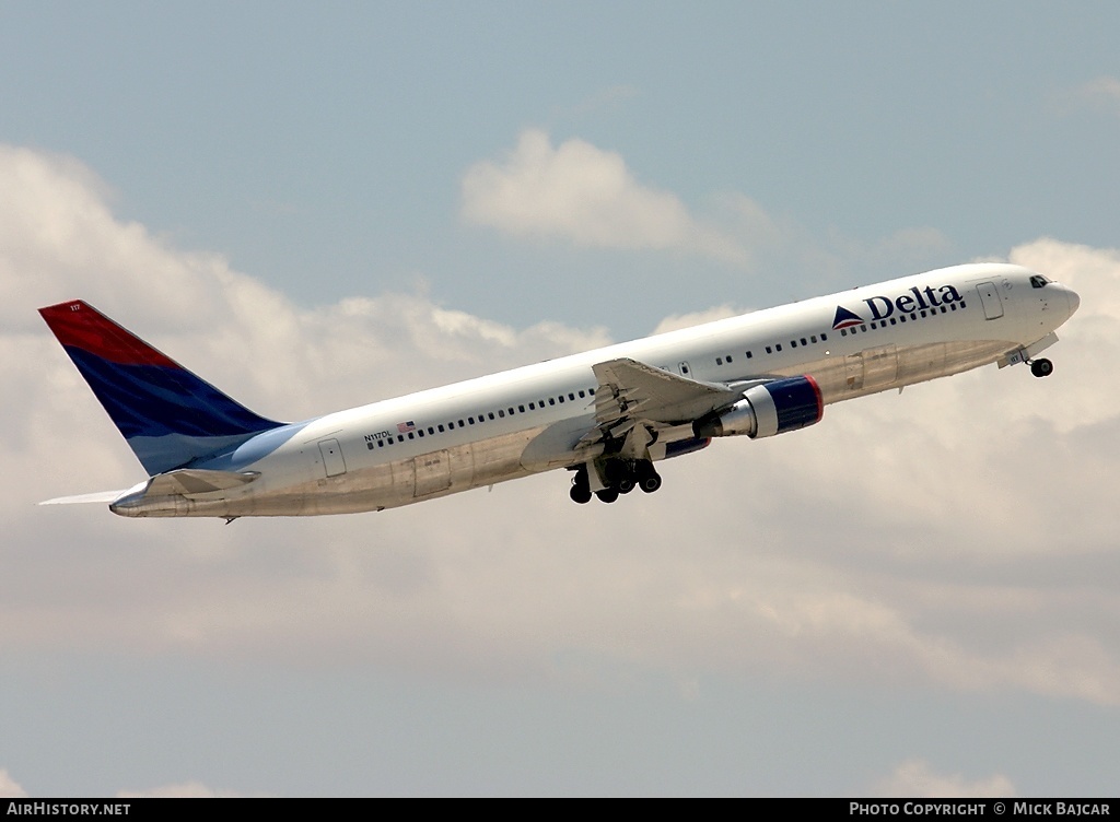 Aircraft Photo of N117DL | Boeing 767-332 | Delta Air Lines | AirHistory.net #4932