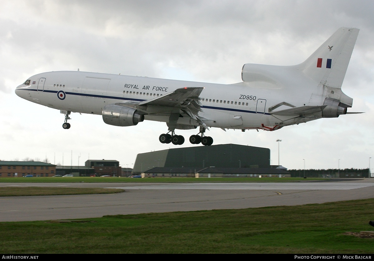 Aircraft Photo of ZD950 | Lockheed L-1011-385-3 TriStar KC.1 | UK - Air Force | AirHistory.net #5061