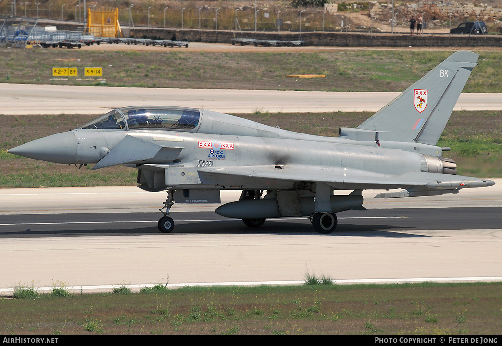 Aircraft Photo of ZJ812 | Eurofighter EF-2000 Typhoon T1 | UK - Air Force | AirHistory.net #5155