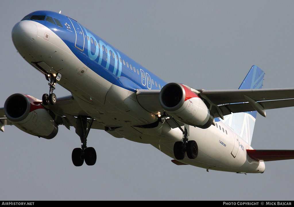 Aircraft Photo of G-MIDR | Airbus A320-232 | BMI - British Midland International | AirHistory.net #5248