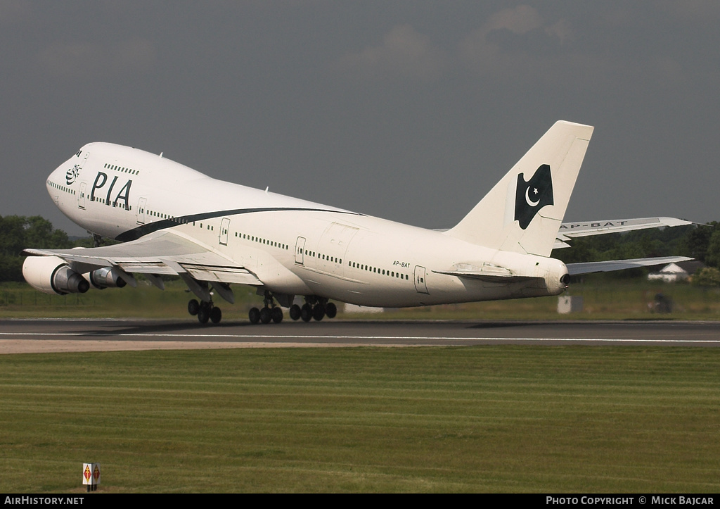 Aircraft Photo of AP-BAT | Boeing 747-240BM | Pakistan International Airlines - PIA | AirHistory.net #5519