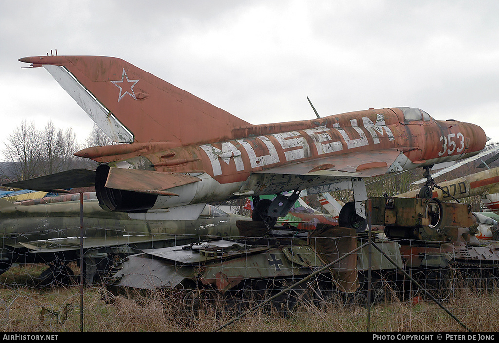 Aircraft Photo of 353 | Mikoyan-Gurevich MiG-21SPS | Soviet Union - Air Force | AirHistory.net #5645