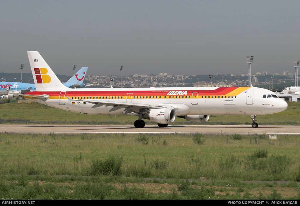 Aircraft Photo of EC-ITN | Airbus A321-211 | Iberia | AirHistory.net #5742