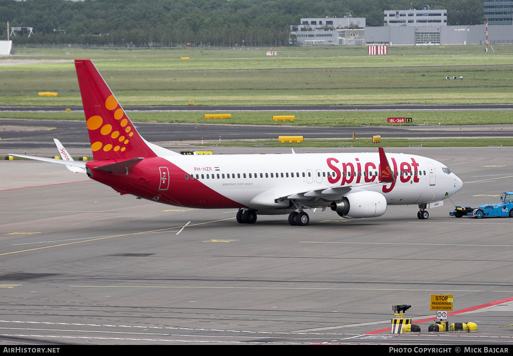 Aircraft Photo of PH-HZR | Boeing 737-86N | SpiceJet | AirHistory.net #5777