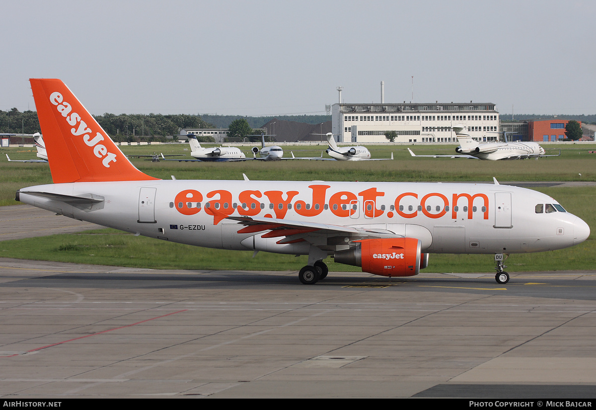 Aircraft Photo of G-EZDU | Airbus A319-111 | EasyJet | AirHistory.net #5838