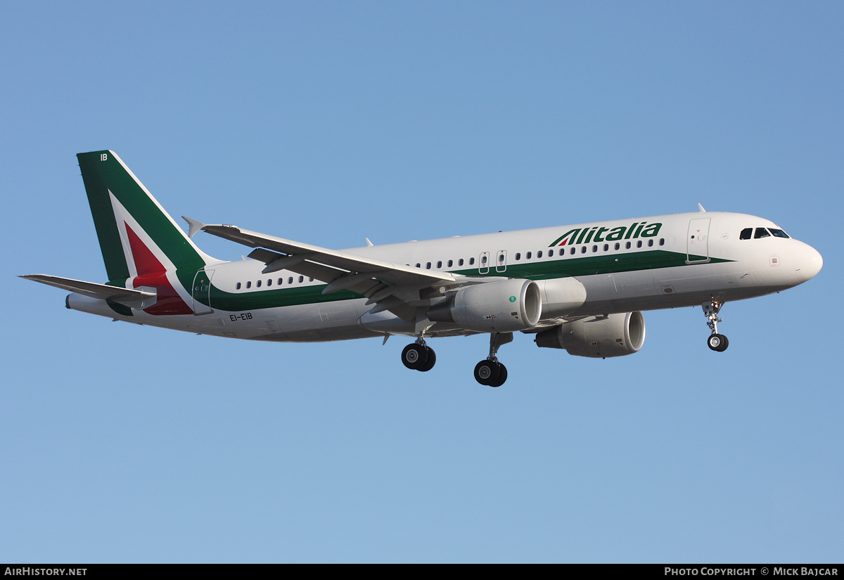 Aircraft Photo of EI-EIB | Airbus A320-216 | Alitalia | AirHistory.net #5845